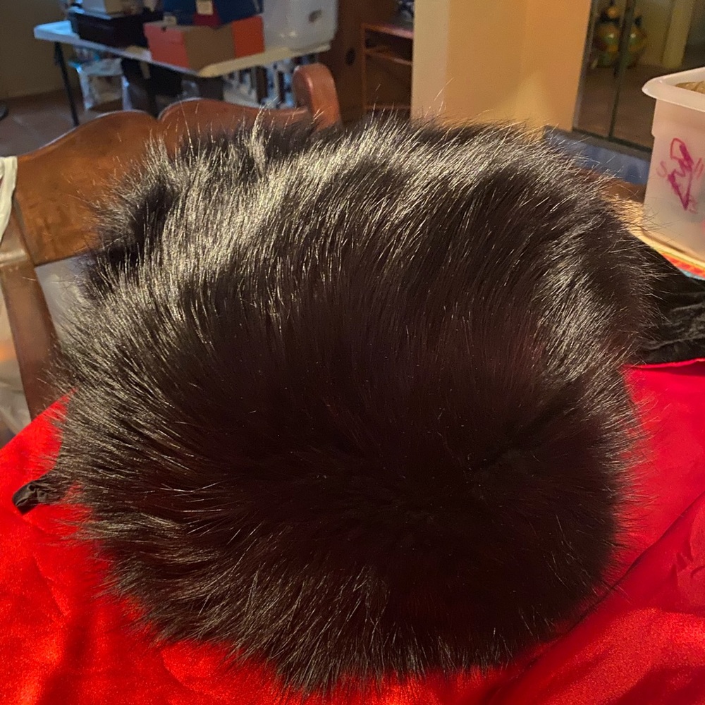 Black Mink Muff - Picture 3 of 3